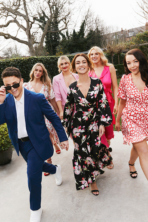 New Lookers Occasionwear Spring 2022 women model